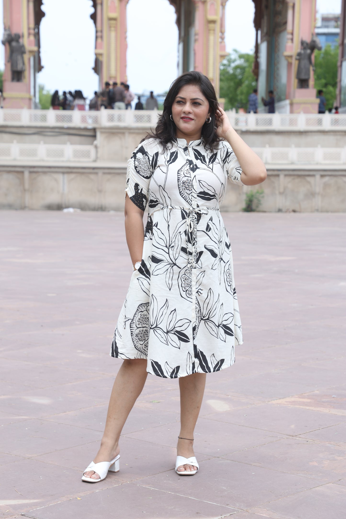 Noir & Blanc Elegance